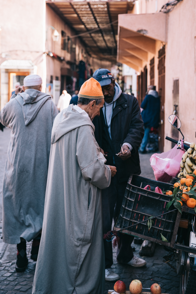 découvrez les lieux à éviter à marrakech pour profiter pleinement de votre séjour. de nos conseils sur les pièges à touristes à ceux sur les quartiers moins recommandés, préparez-vous à vivre une expérience authentique et sereine dans la ville rouge.