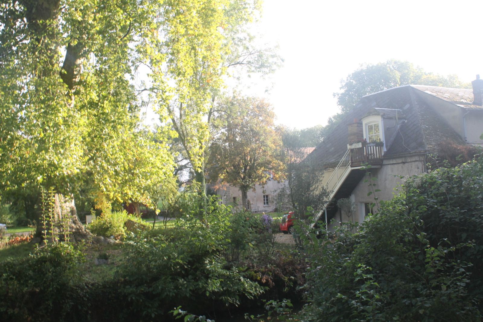 découvrez les meilleures randonnées en france en octobre, avec des paysages automnaux époustouflants et des sentiers adaptés à tous les niveaux. profitez de l'air frais et de la beauté de la nature durant cette période magique de l'année.