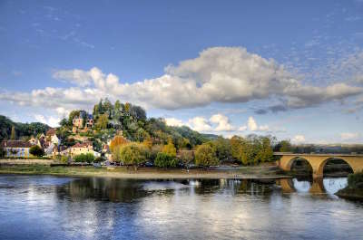 découvrez les nombreuses activités à limeuil, un charmant village français. explorez la nature, profitez des balades en canoë sur la dordogne, visitez les jardins, et savourez la gastronomie locale. une expérience inoubliable pour toute la famille.